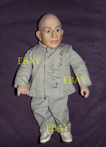 Austin powers mini signed - austin, mini-me